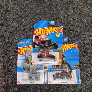 Hot Wheel 3 Car Bundle Minecraft Minecraft Honda CB 750 31 Ford Model A Dirt Car